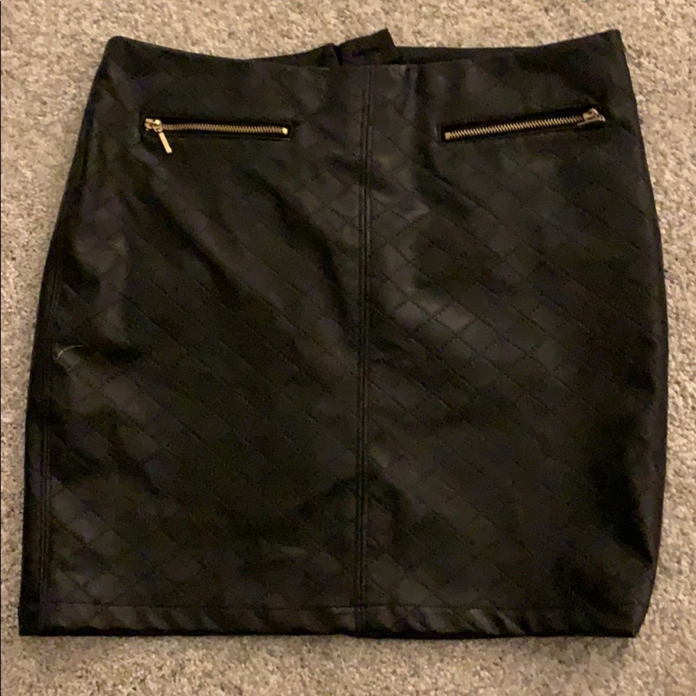 Kenar Faux Leather Mini Skirt w Zippers